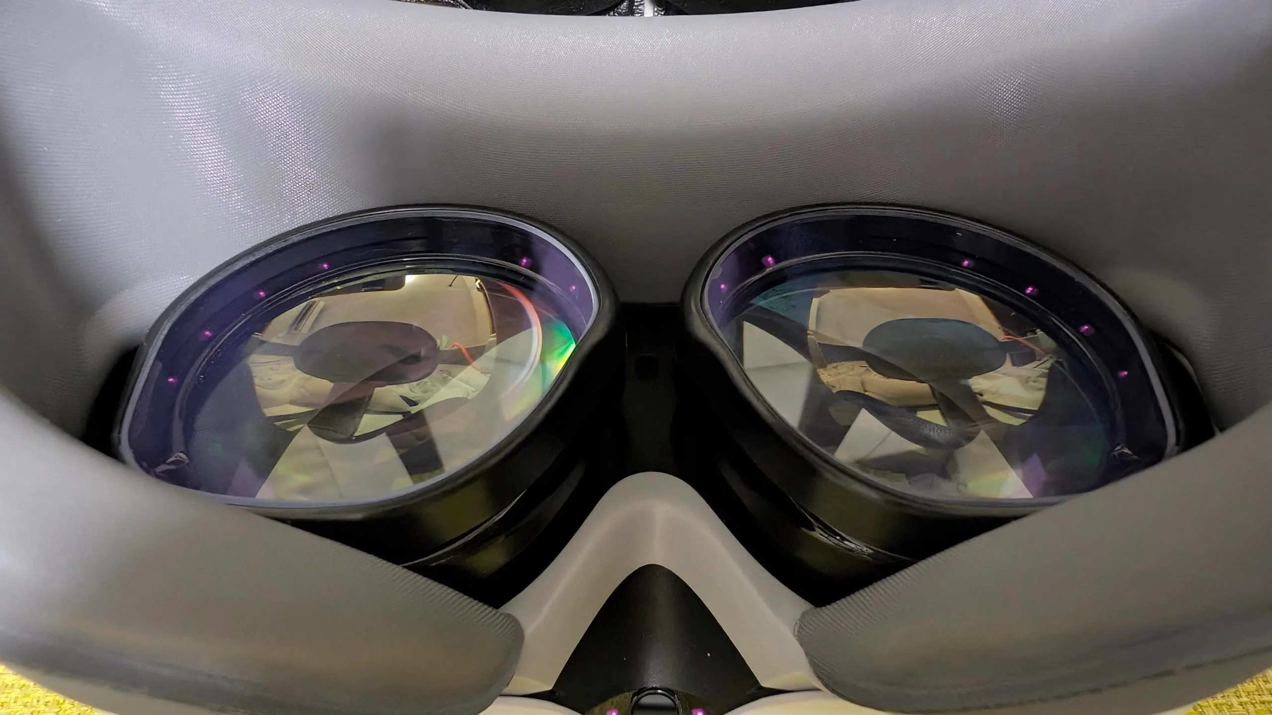 PICO 4 Pro/Enterpriseのフェイストラッキングパラメータやその挙動